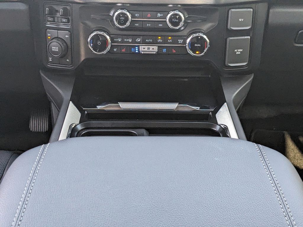2025 Ford F-250 Super Duty Lariat