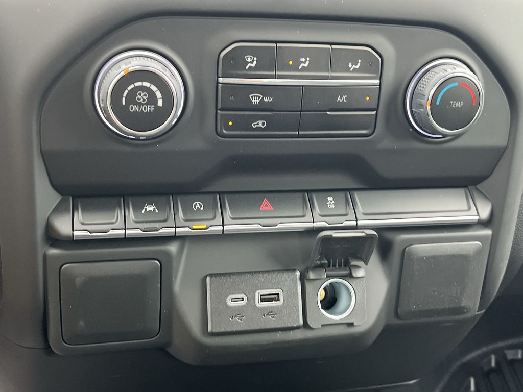 2025 Chevrolet Silverado 1500 WT photo