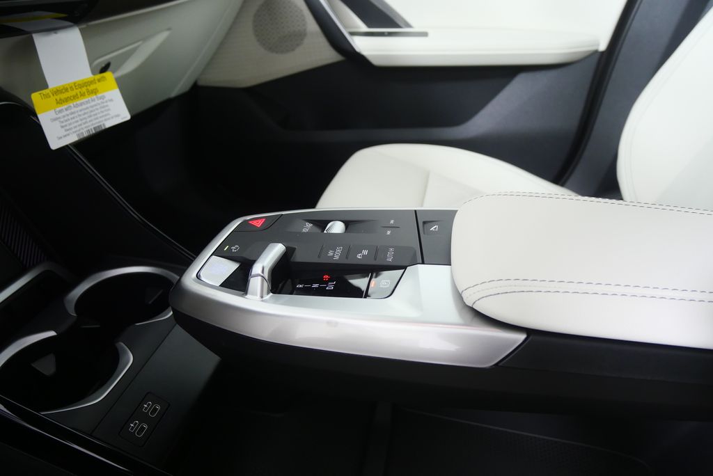 Thumbnail: 2026 BMW X1 - 23