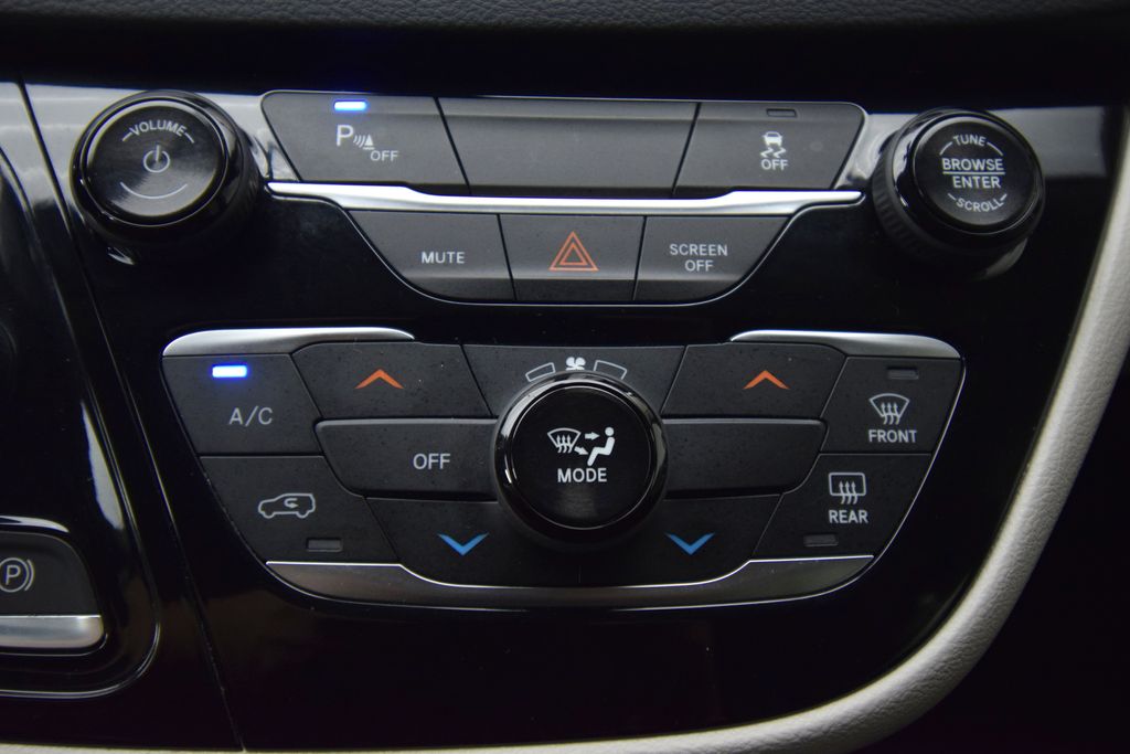 used 2019 Chrysler Pacifica car, priced at $13,800