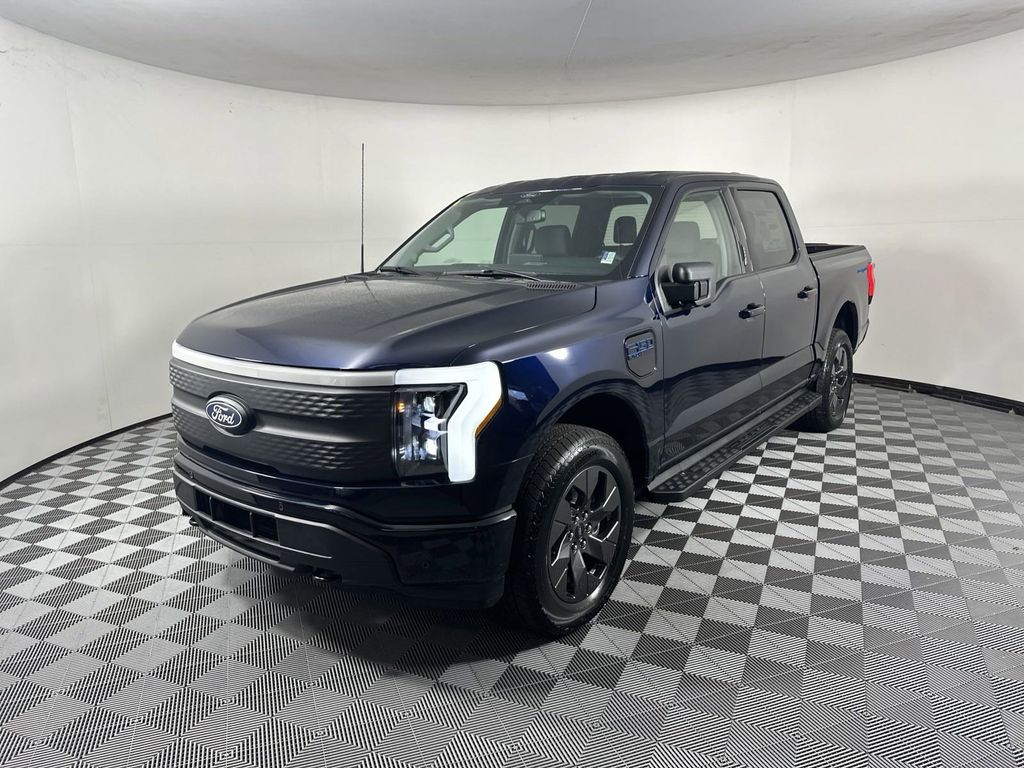 2024 Ford F-150 Lightning Flash 3