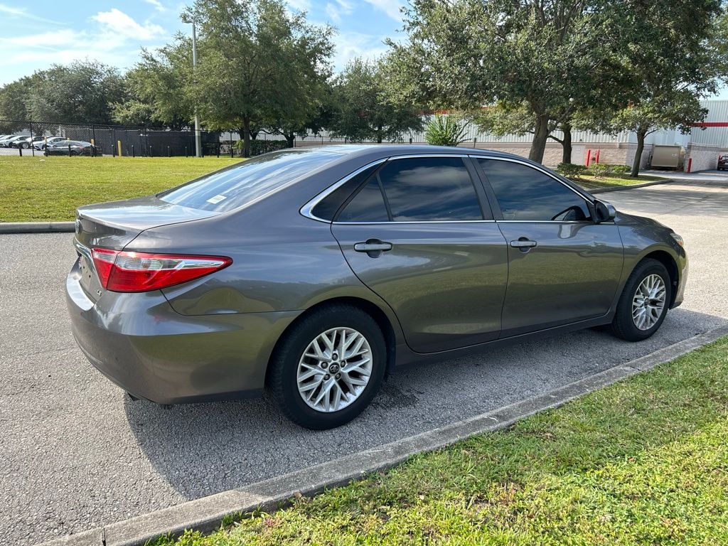Thumbnail: 2016 Toyota Camry - 5