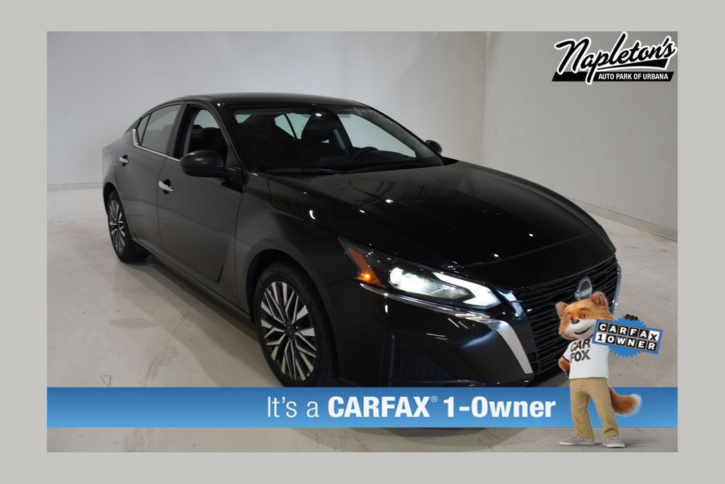Super Black Clearcoat 2025 Nissan Altima Sedan Front-Wheel Drive Continuously Variable Transmission