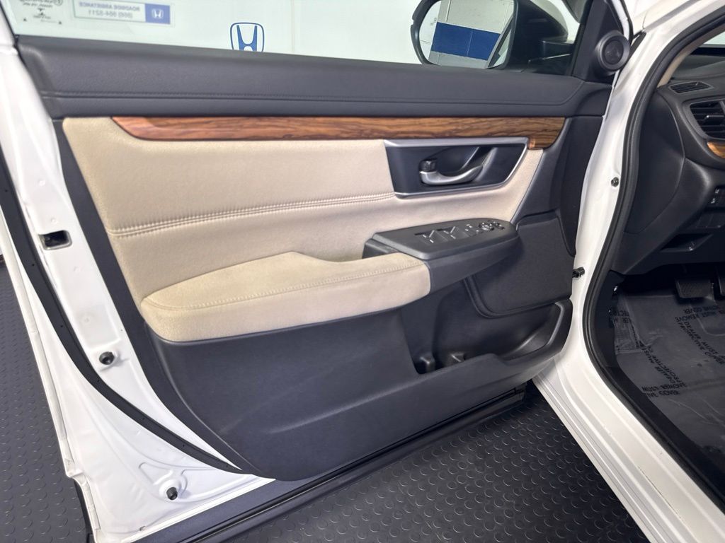Thumbnail: 2017 Honda CR-V - 14