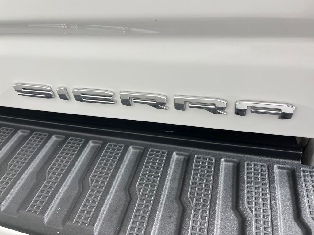 Thumbnail: 2023 GMC Sierra 2500 - 13