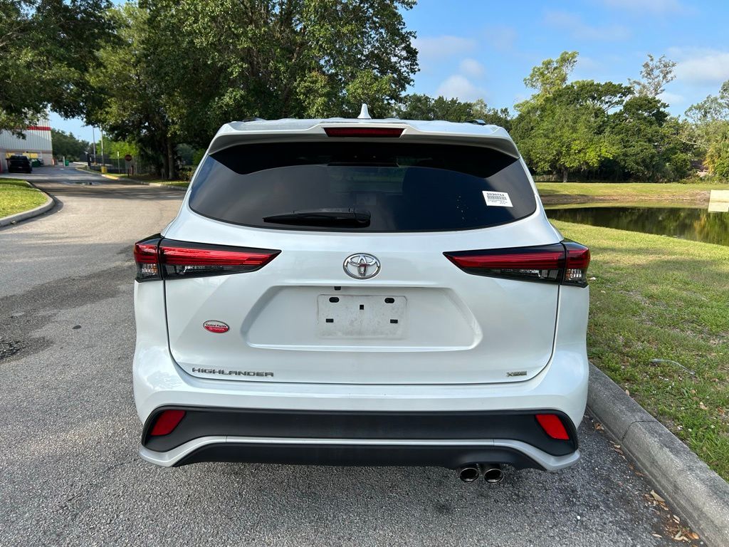 Thumbnail: 2023 Toyota Highlander - 5