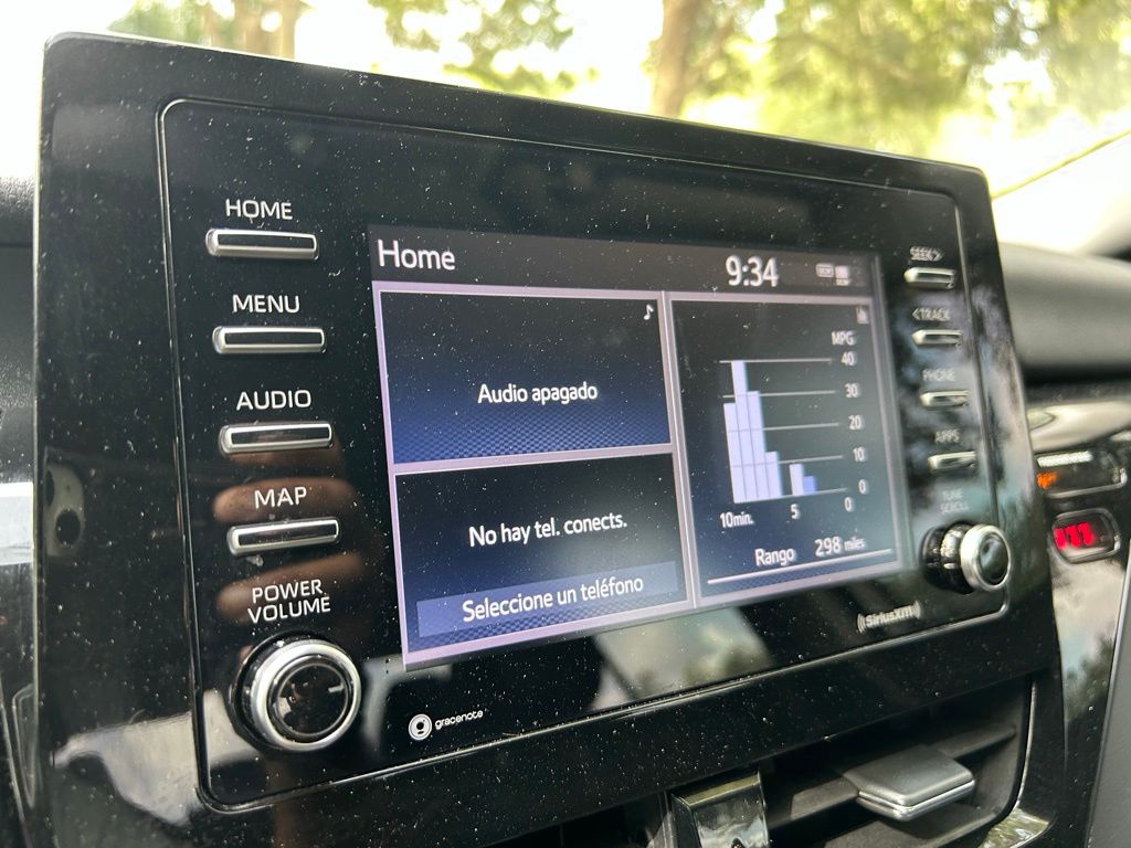 2021 Toyota Camry SE 17
