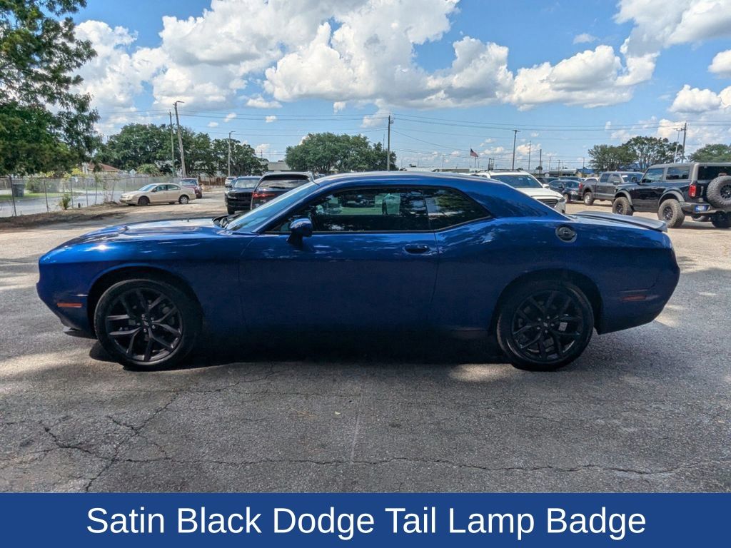 2022 Dodge Challenger SXT
