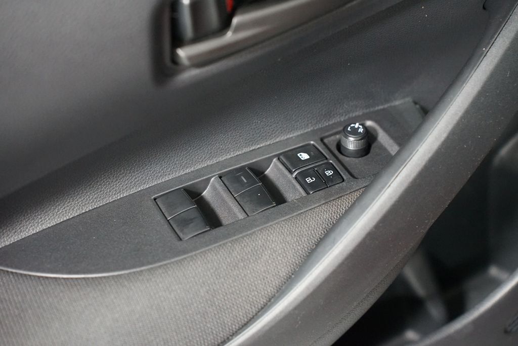 Thumbnail: 2025 Toyota Corolla - 28