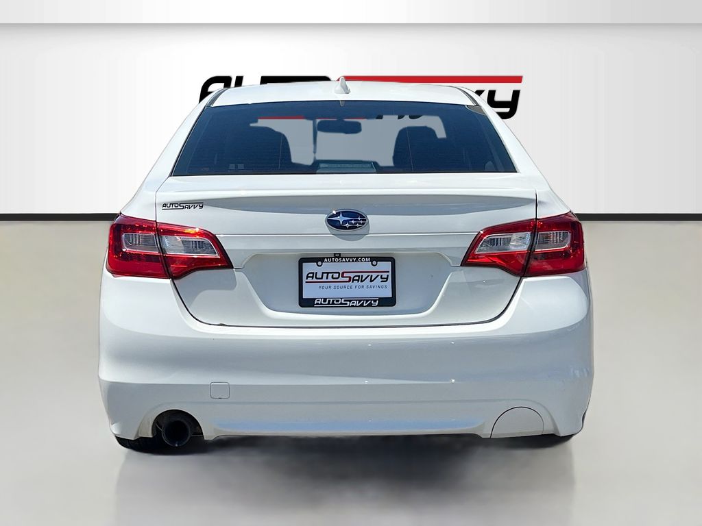 Used 2016 White Subaru 2.5i image 6