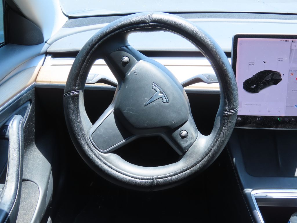 Thumbnail: 2021 Tesla Model 3 - 6
