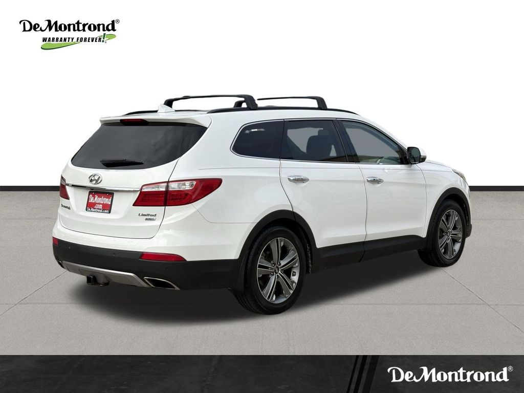 2015 Hyundai Santa Fe Limited - 4