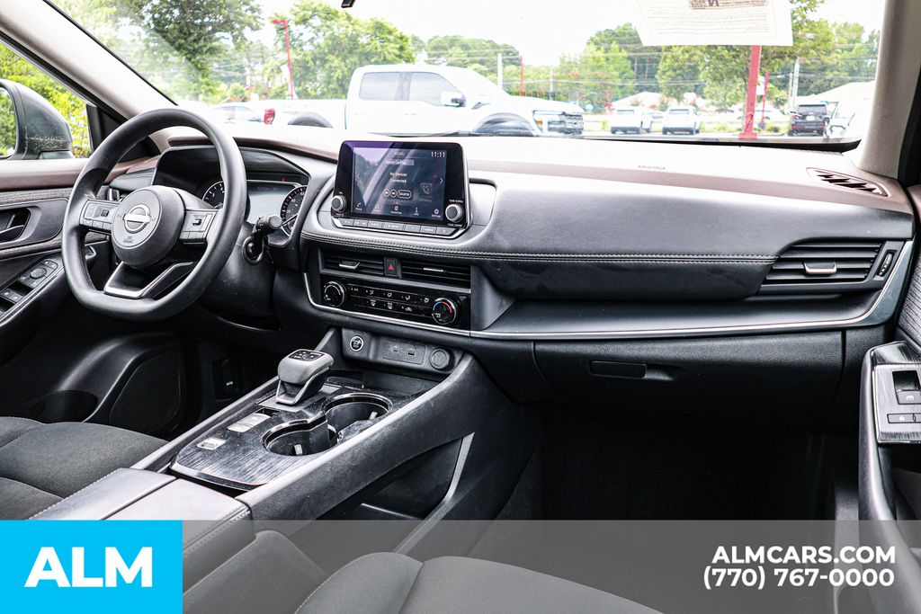 Used 2023 White Nissan S image 29