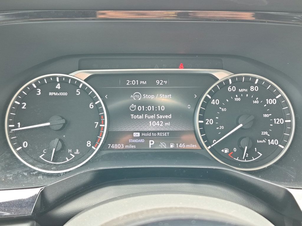 2022 Nissan Pathfinder SV - 10