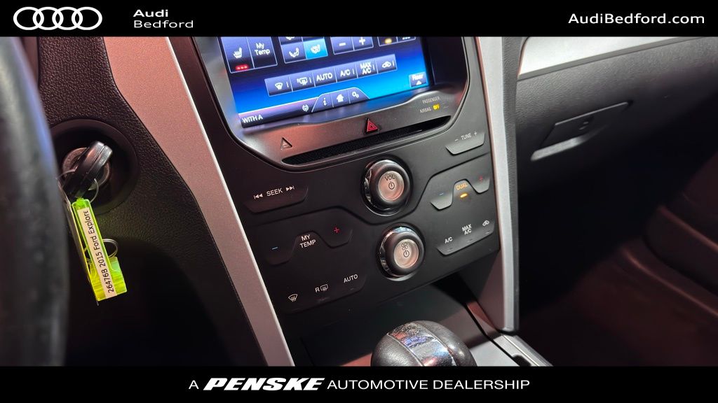 Thumbnail: 2015 Ford Explorer - 16