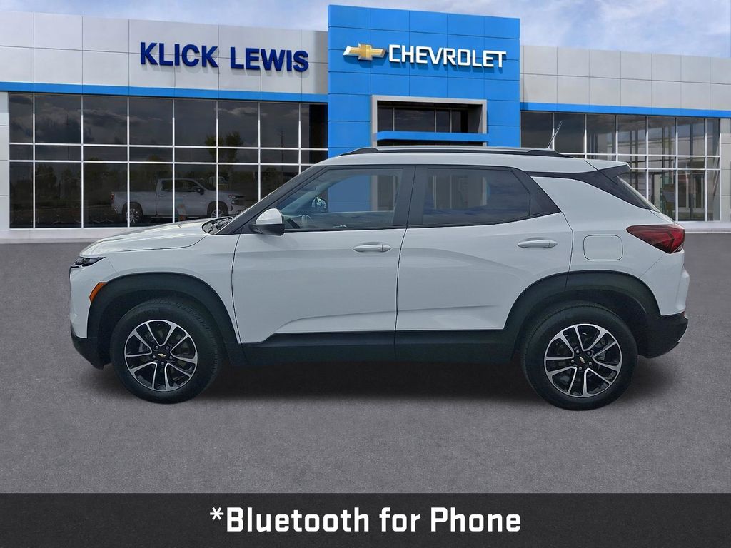 2025 Chevrolet TrailBlazer LT White at Klick Lewis Buick Chevrolet