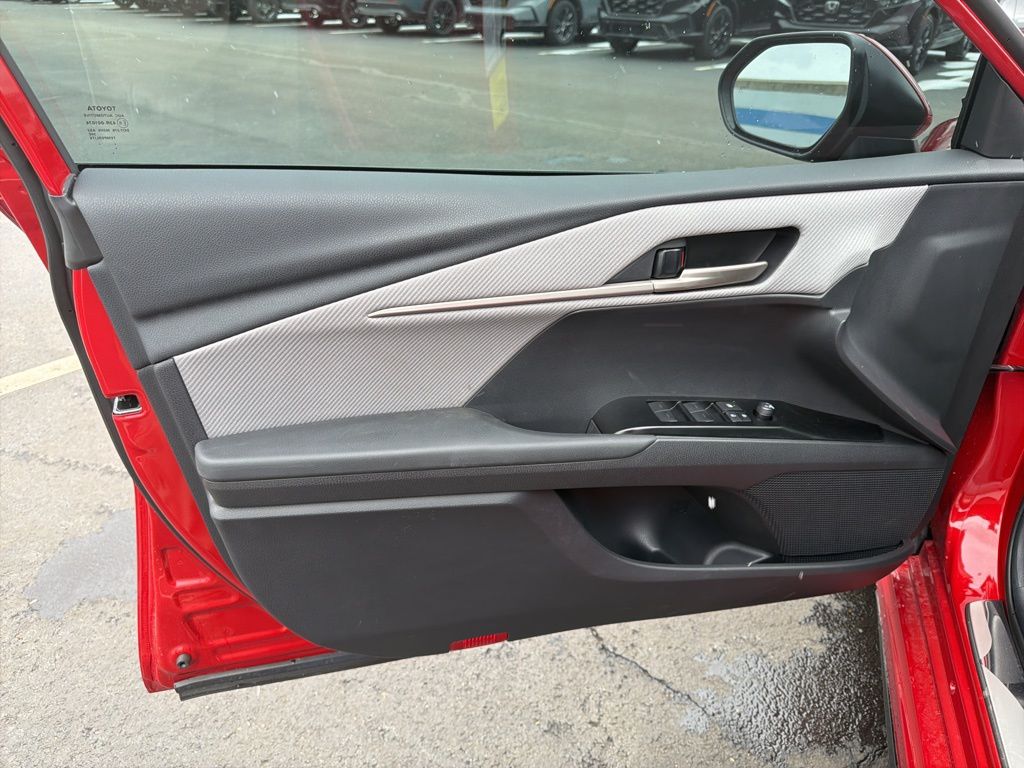 Thumbnail: 2025 Toyota Camry - 18