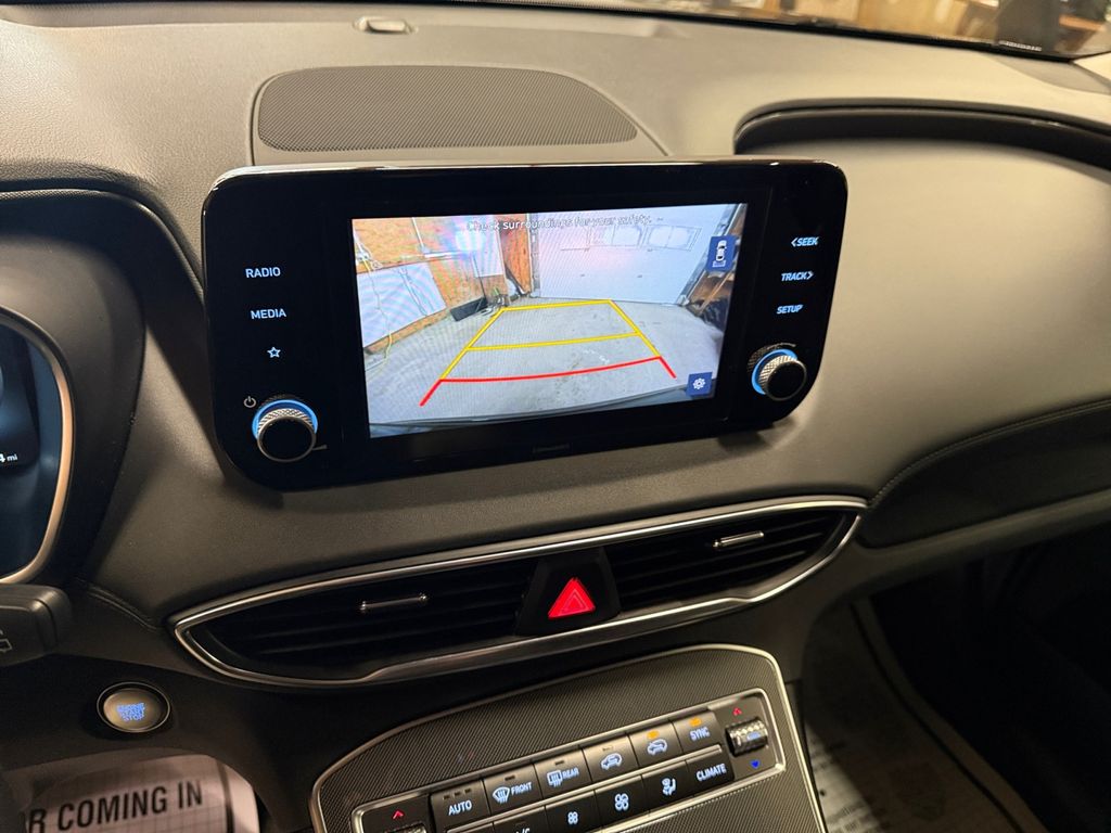 2022 Hyundai Santa Fe SEL photo
