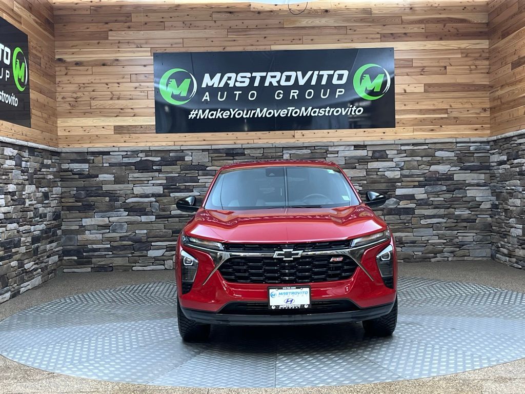 View vehicle photo 3