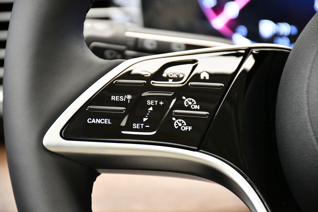 Thumbnail: 2026 Mercedes-Benz GLE - 23