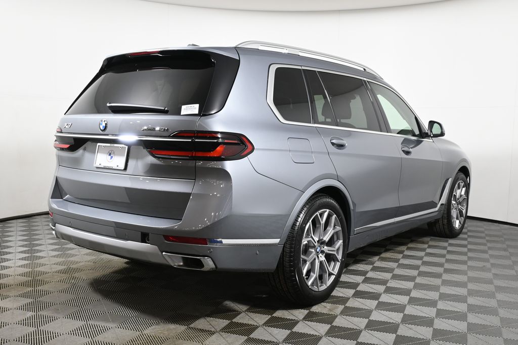 Thumbnail: 2026 BMW X7 - 7