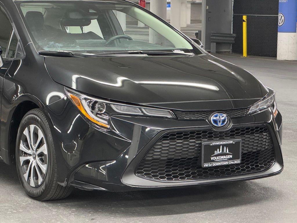 2022 Toyota Corolla Hybrid LE 39