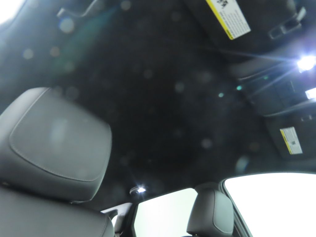 Thumbnail: 2021 Cadillac XT5 - 18