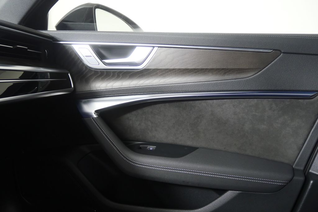 Thumbnail: 2020 Audi S6 - 24