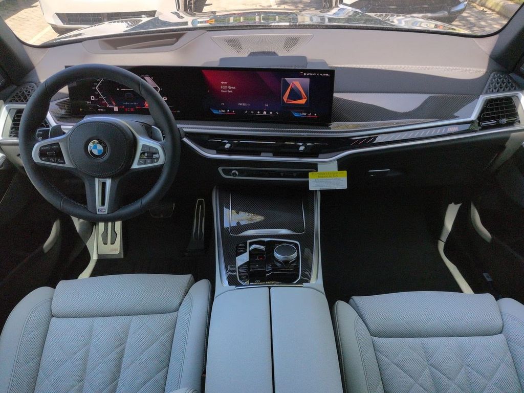 New 2026 Black BMW M60i image 15