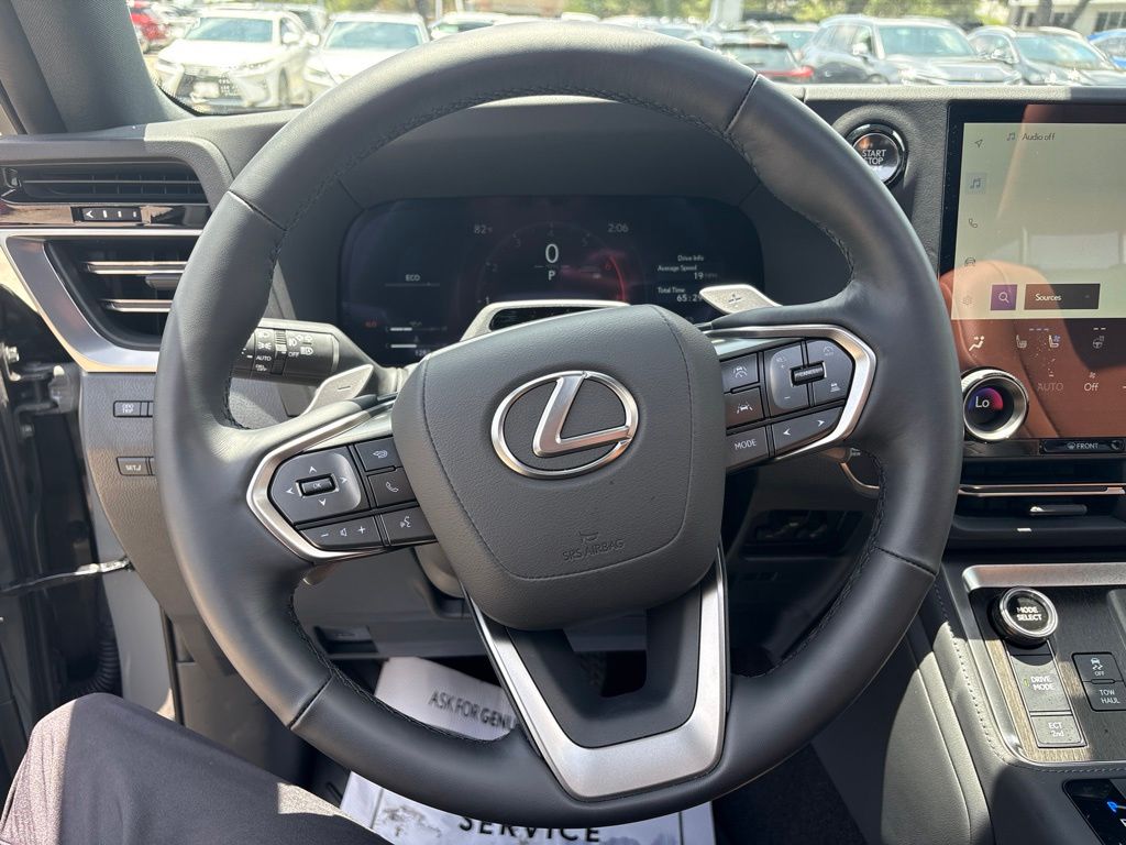 Thumbnail: 2026 Lexus GX - 14
