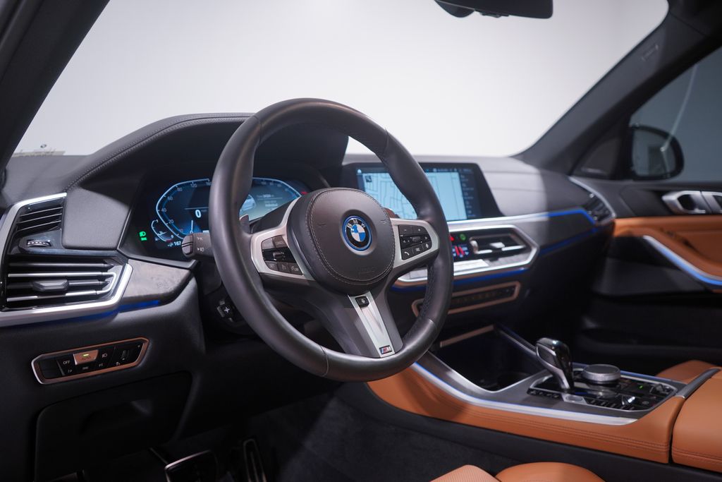 Thumbnail: 2023 BMW X5 - 6