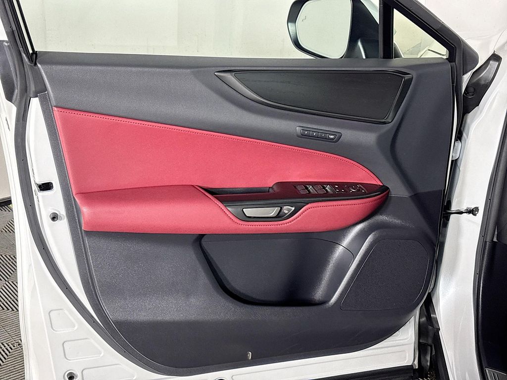 2022 Lexus NX 450h+ Luxury