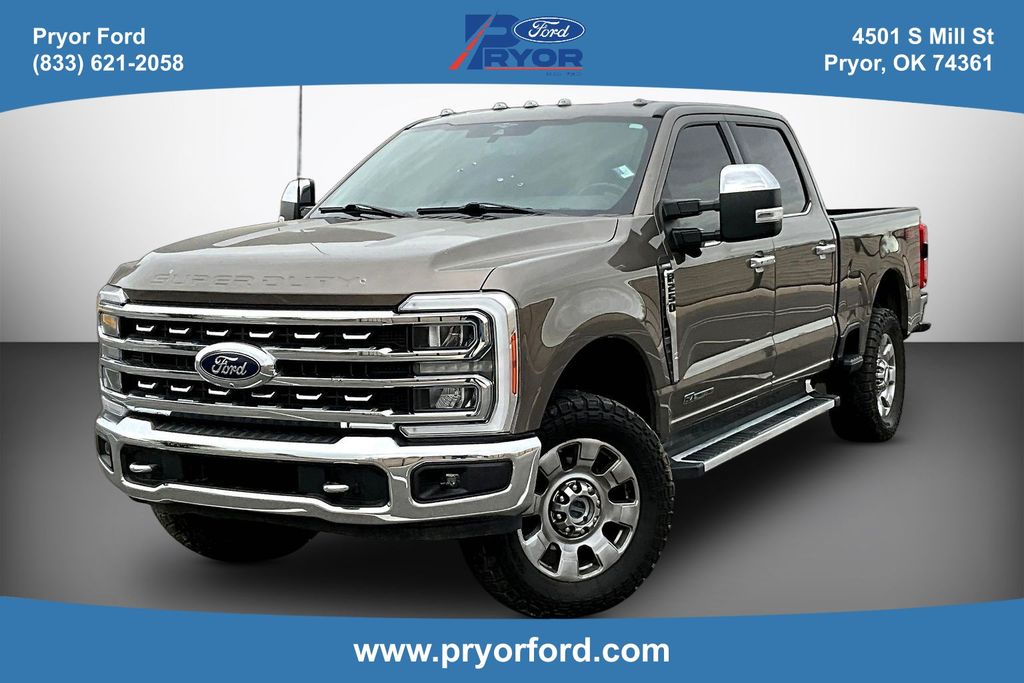 2023 Ford F-250 Super Duty Lariat Crew Cab 4WD