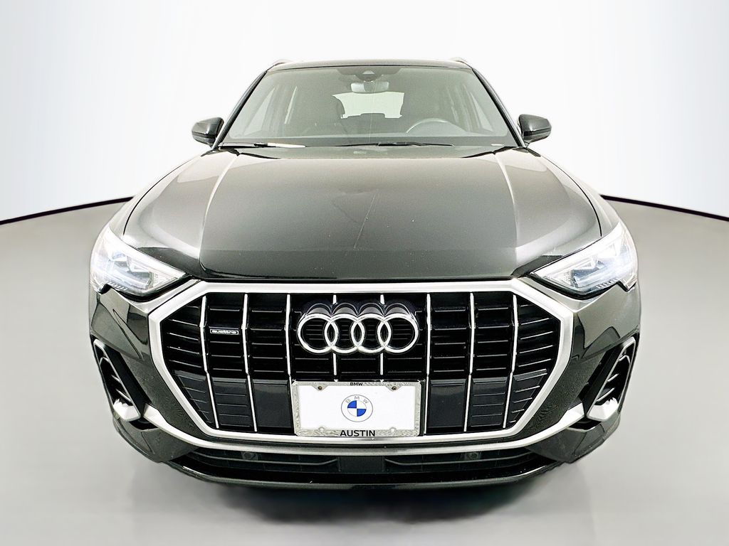 Thumbnail: 2022 Audi Q3 - 2