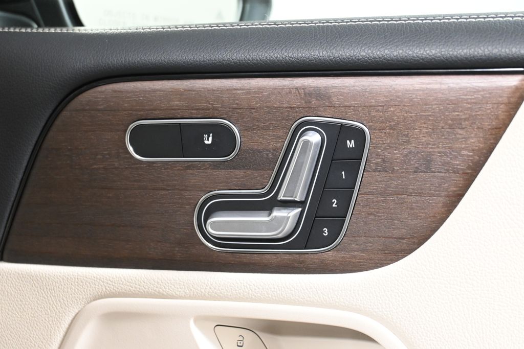 2021 Mercedes-Benz GLB 250 26