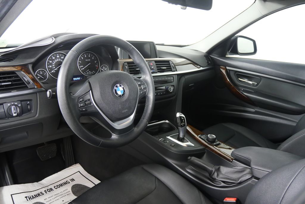 Thumbnail: 2015 BMW 3 Series - 13