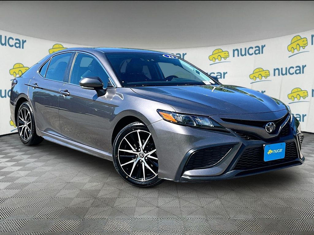 2023 Toyota Camry — photo 1