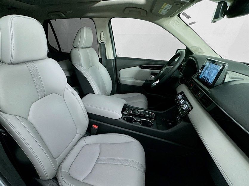 Used Car 2025 Honda Pilot  Touring For Sale Under $50,000 In Austin, Texas