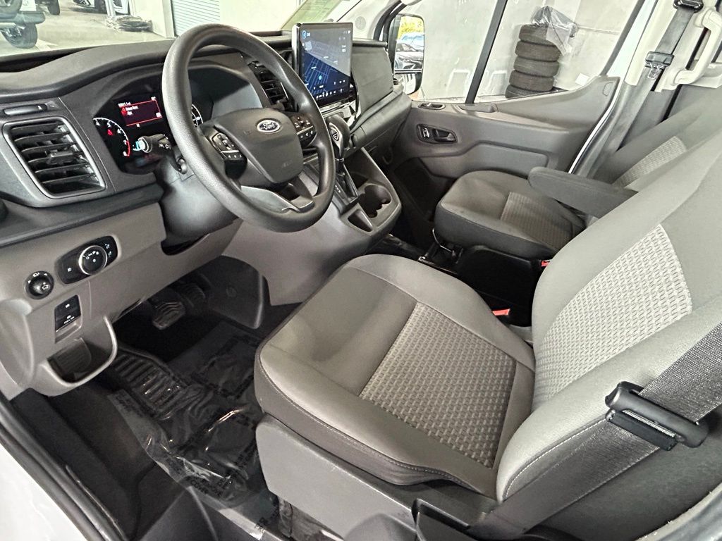 Used 2024 Oxford White Ford XLT image 42