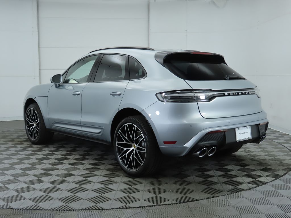 2025 Porsche Macan T 7