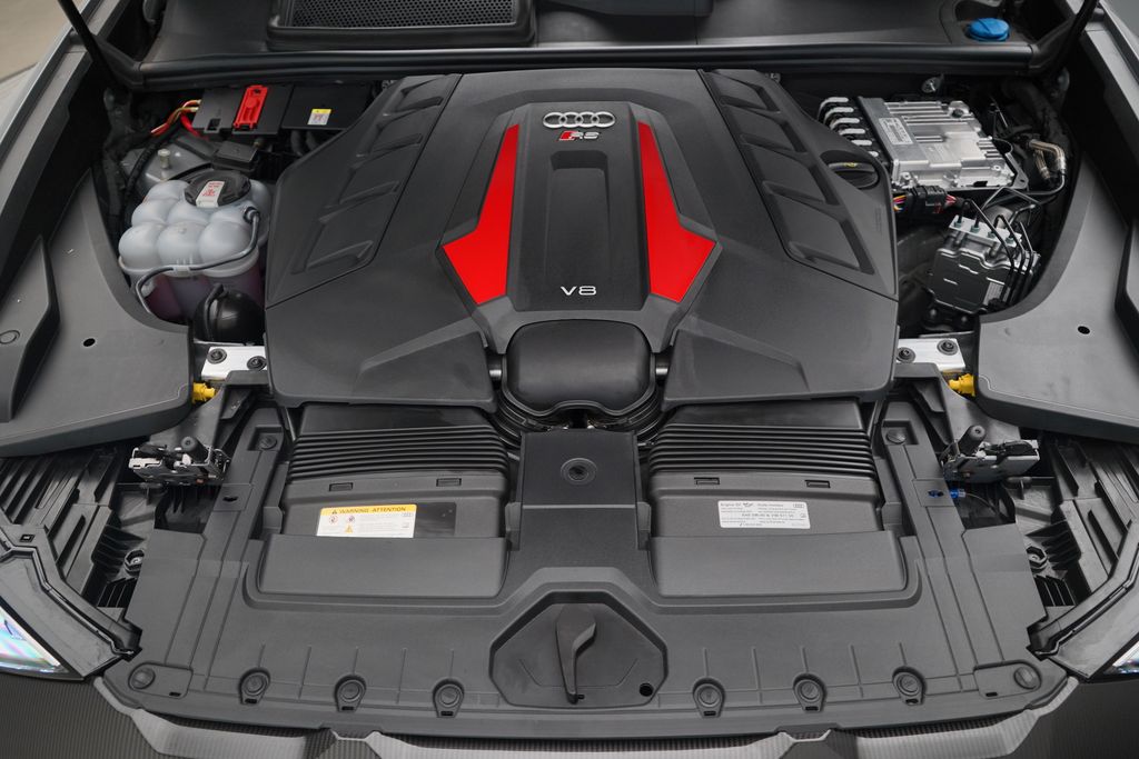 Thumbnail: 2024 Audi RS Q8 - 16