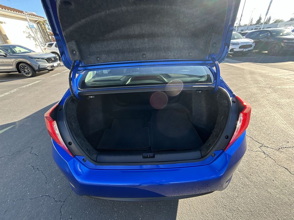 Thumbnail: 2017 Honda Civic - 23