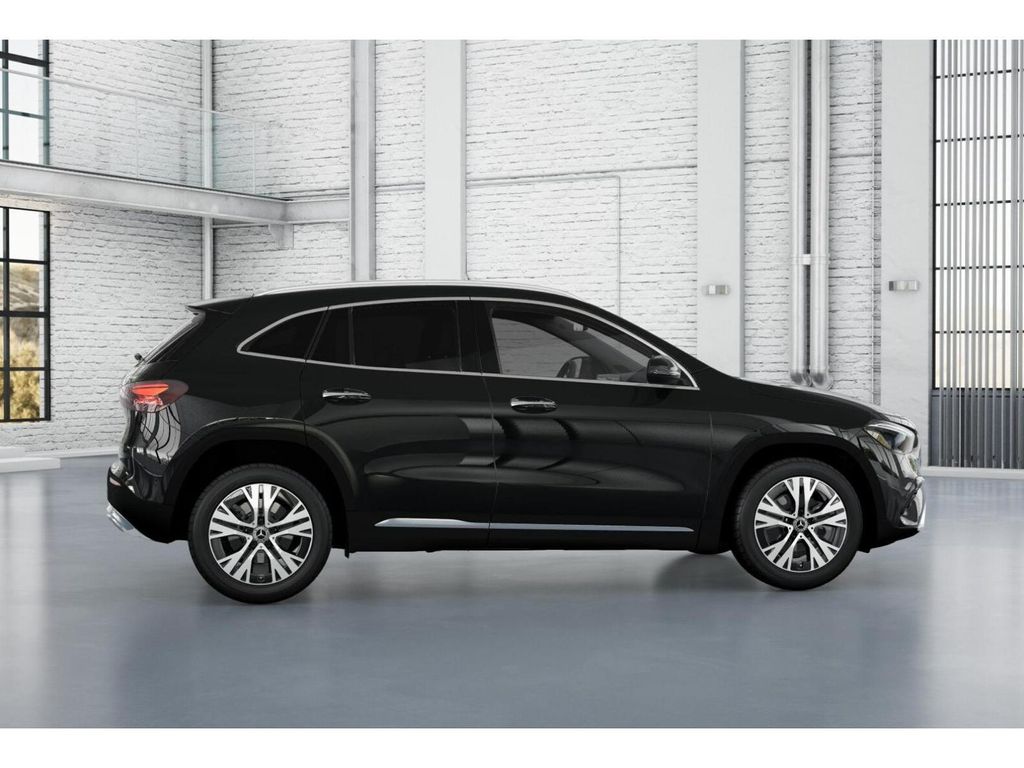 Thumbnail: 2026 Mercedes-Benz GLA - 17