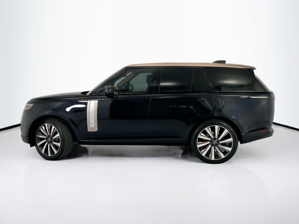 Thumbnail: 2023 Land Rover Range Rover - 8