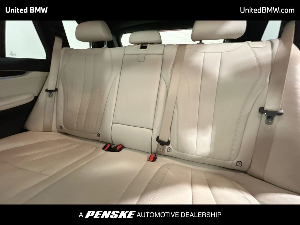 Thumbnail: 2015 BMW X5 - 21