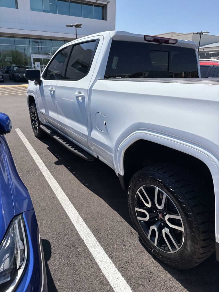 2023 GMC Sierra 1500 AT4 5