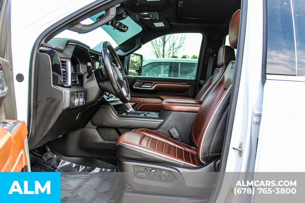 Used 2024 White GMC Denali Ultimate image 16