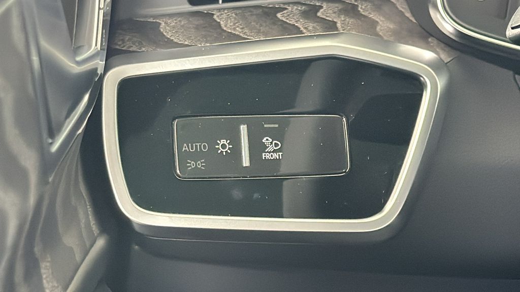 Thumbnail: 2025 Audi A6 - 19