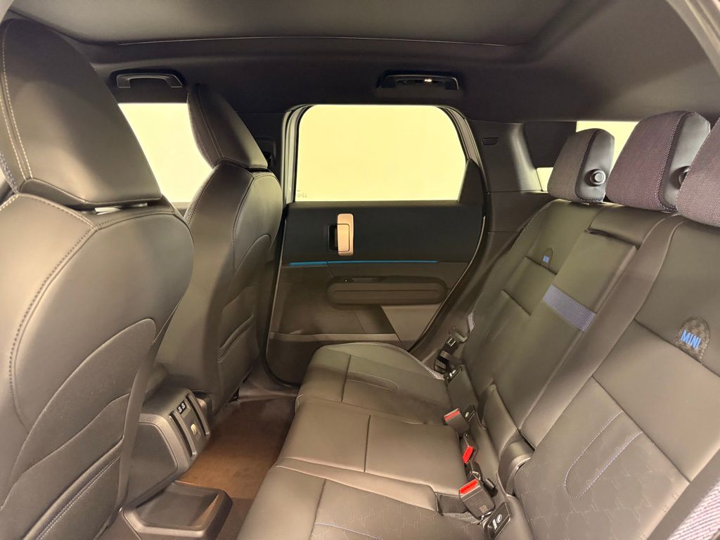 Thumbnail: 2025 MINI Cooper Countryman - 21