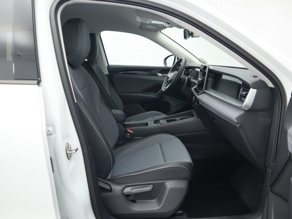 2025 Volkswagen Tiguan 2.0T 21